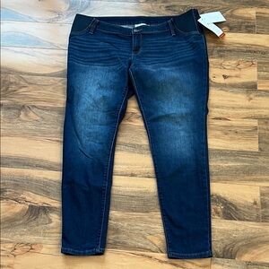 Isabel Maternity Dark Wash Side Panel Stretch Jeans Size 14 Inseam 29” NWT